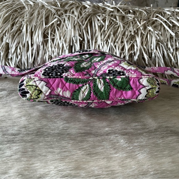 VERA BRADLEY Priscilla Pink Zip Hipster Crossbody Green Floral 2012 Quilted - Picture 12 of 15